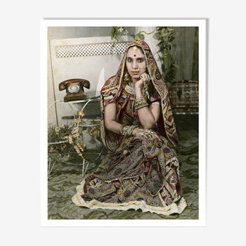 Femme au téléphone photographie portrait peint Rajasthan années 60