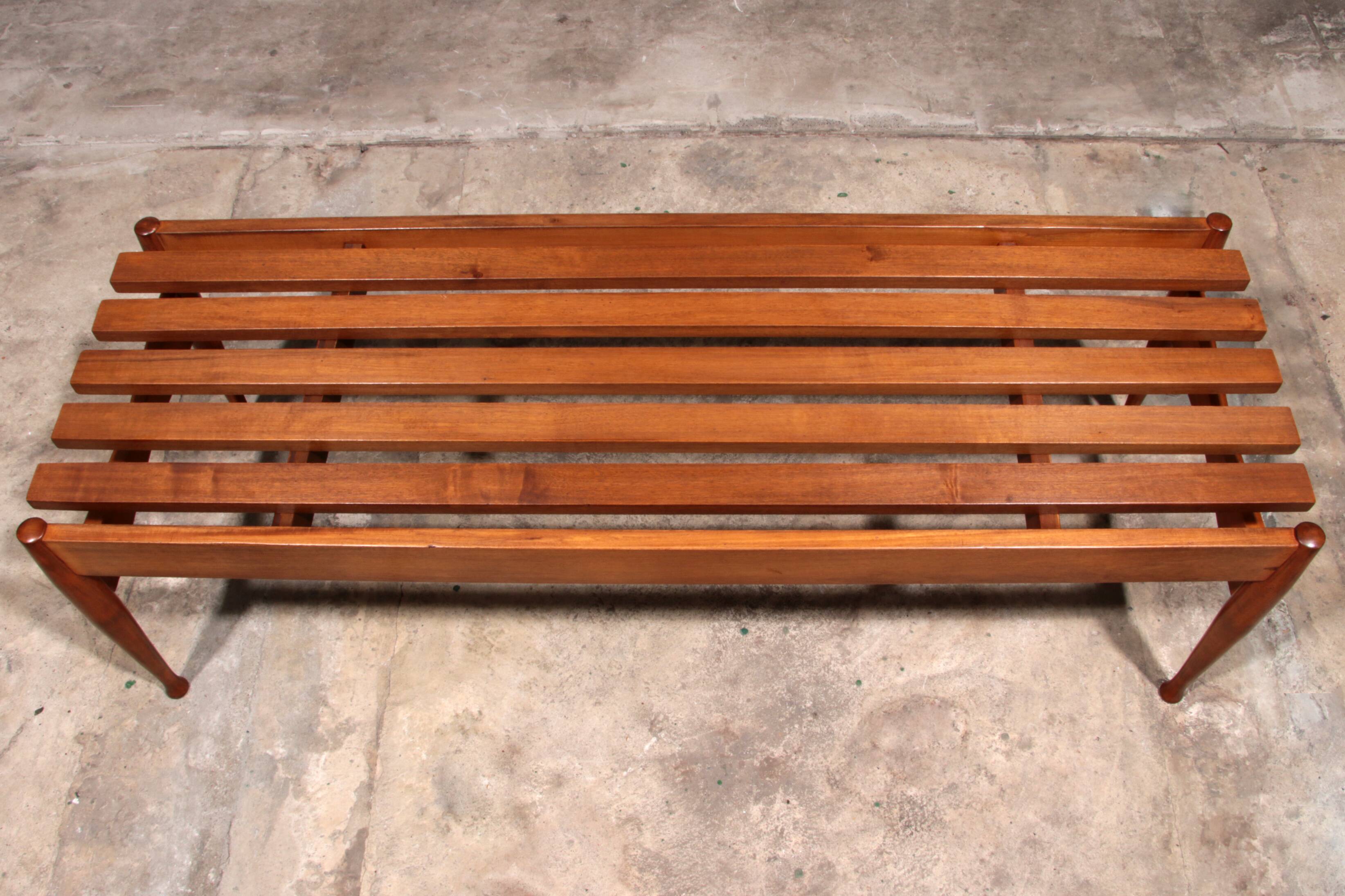 Banc vintage en noyer de Gio Ponti réalisé par Fratelli Reguitti, 1950