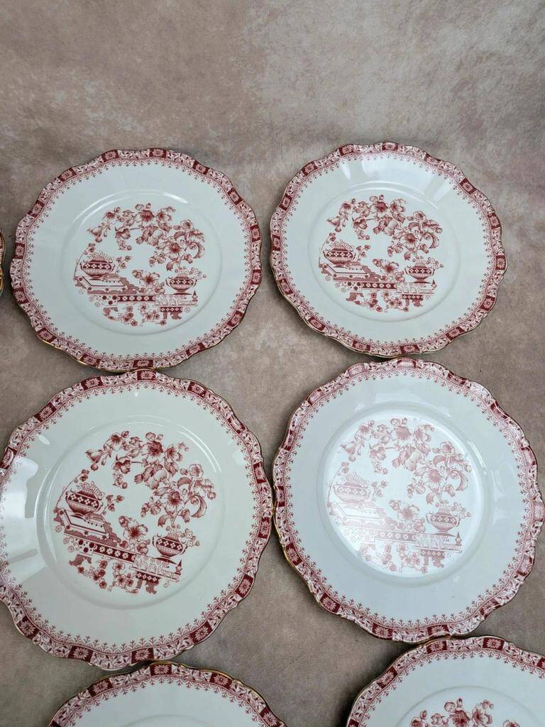 Set of 12 flat plates Seltmann Weiden Bavaria Theresia red