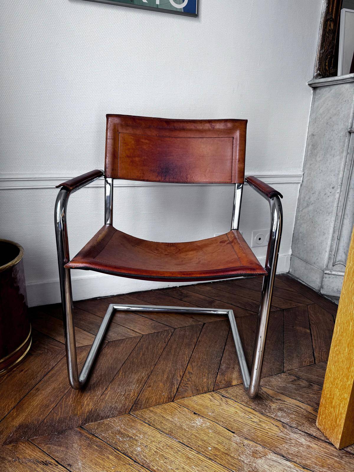 4 Matteo Grassi cantilever chairs in cognac leather