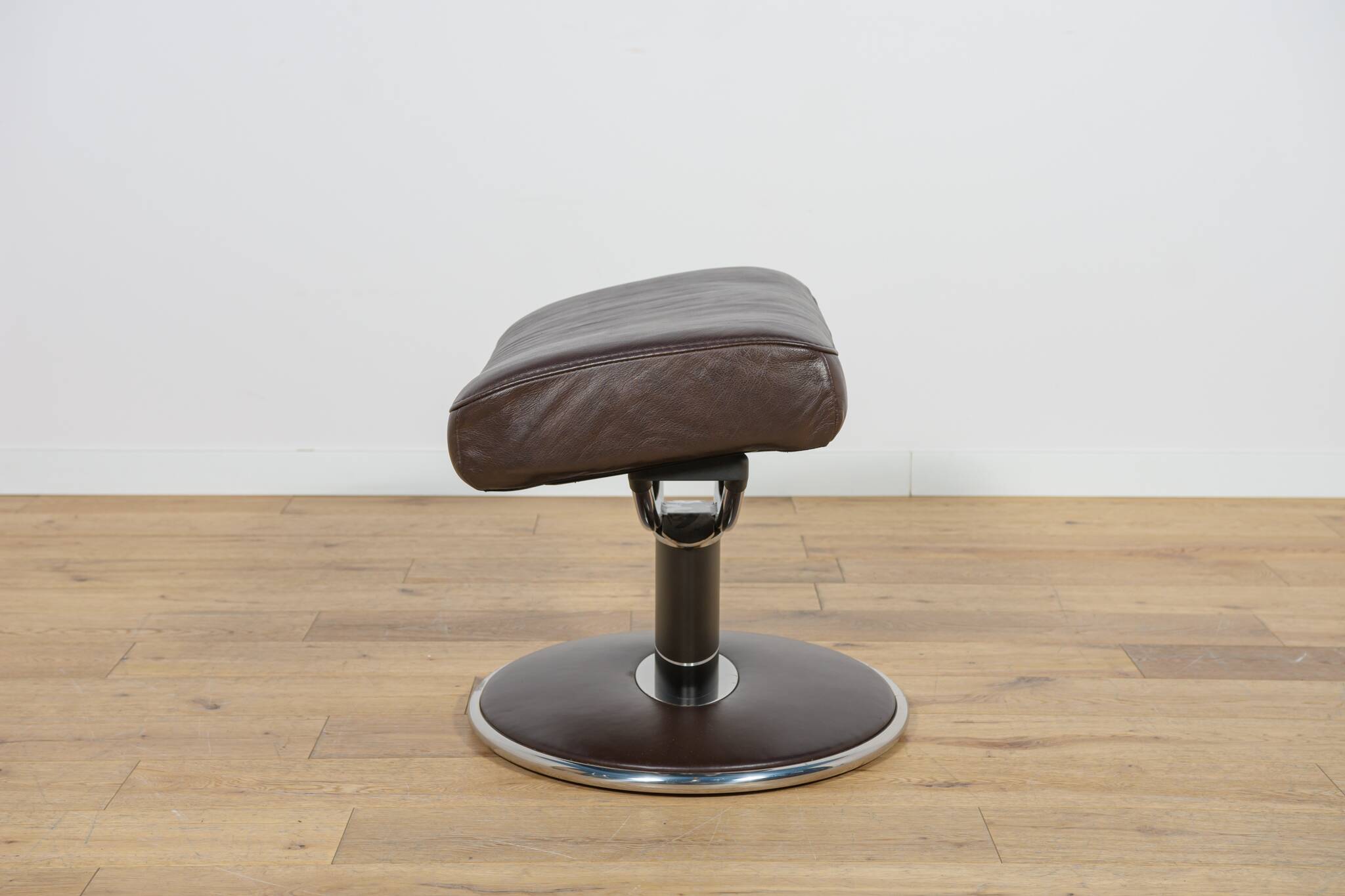 Ergonomic Lounge Chair with Ottoman Model from Ekornes Stressless, 2000s, Set of 2