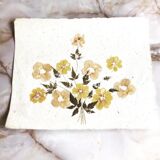 Cadre fleurs séchées jaunes
