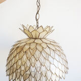 Petal hanging of mother-of-Pearl and brass