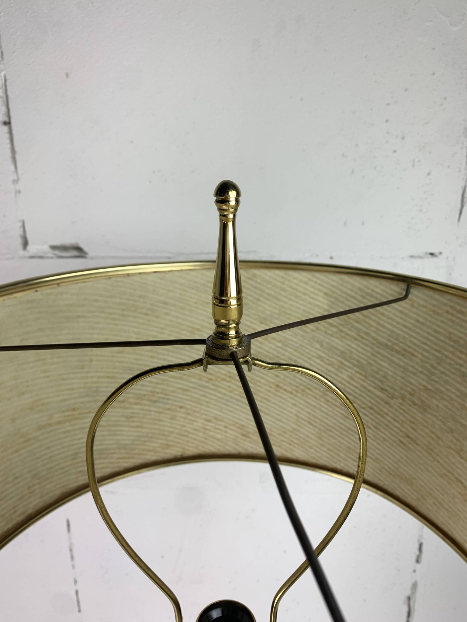 Grande lampe de table en laiton de style Stilnovo Spoutnik du milieu du siècle, États-Unis, années 1950