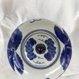 Asian-style porcelain jar with lid