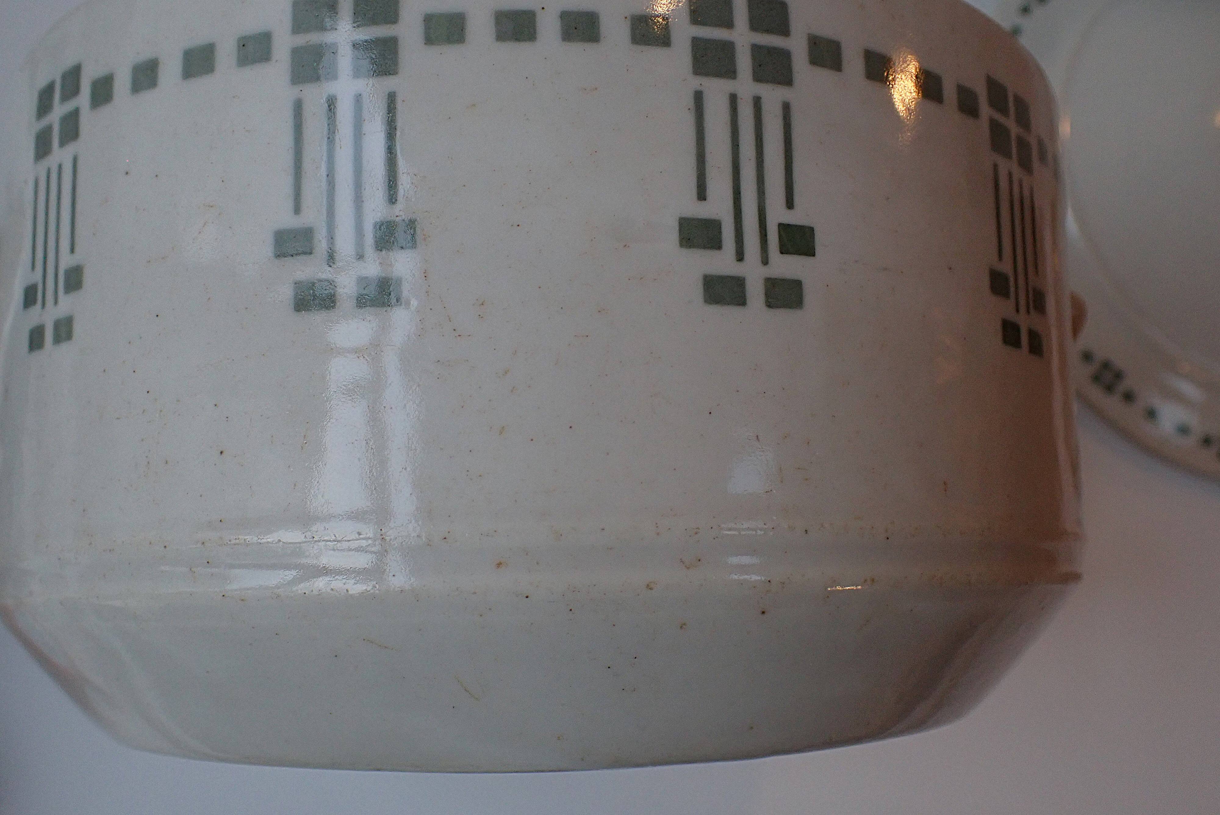 Soup tureen / vegetable dish from the 1920s/30s