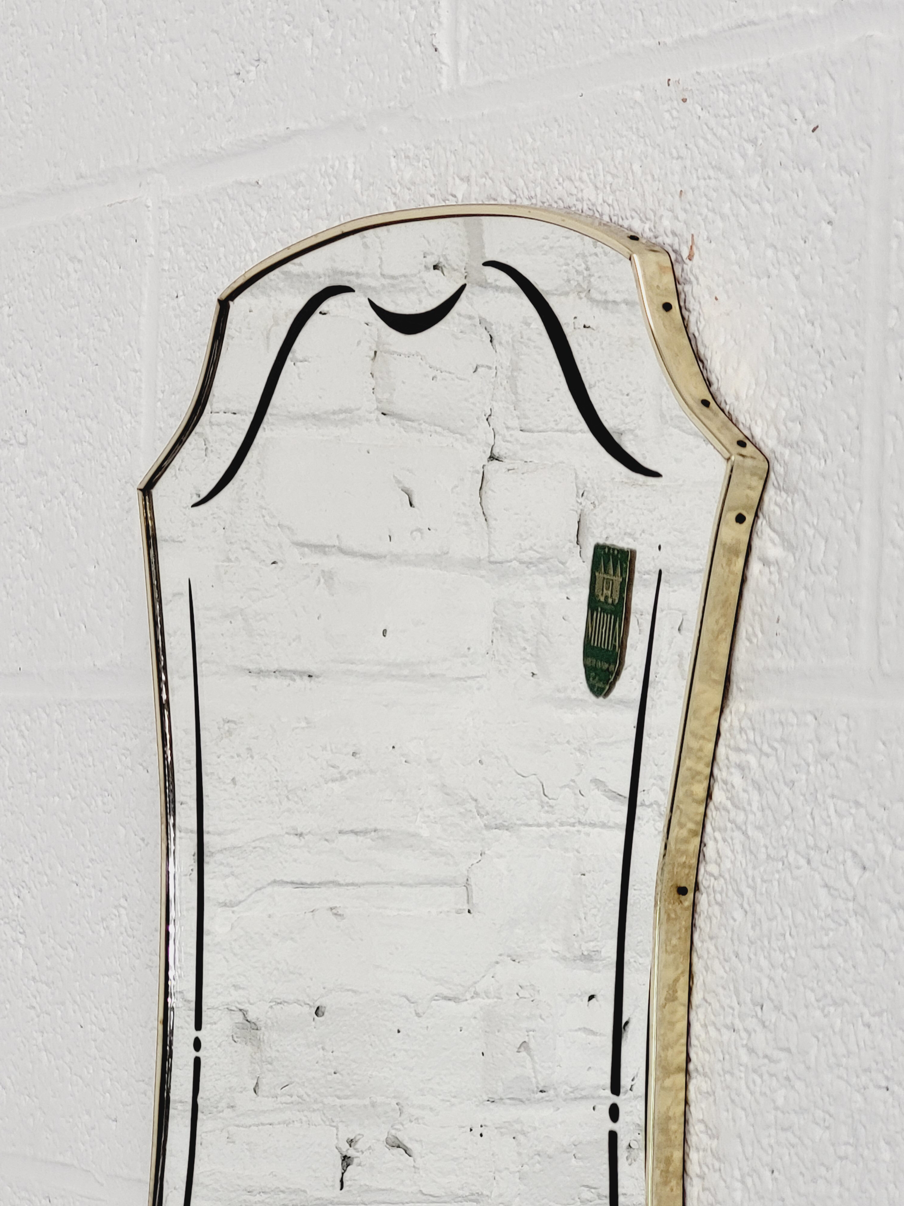 Rearview mirror and screen-printed free-form 60s on gilded frame