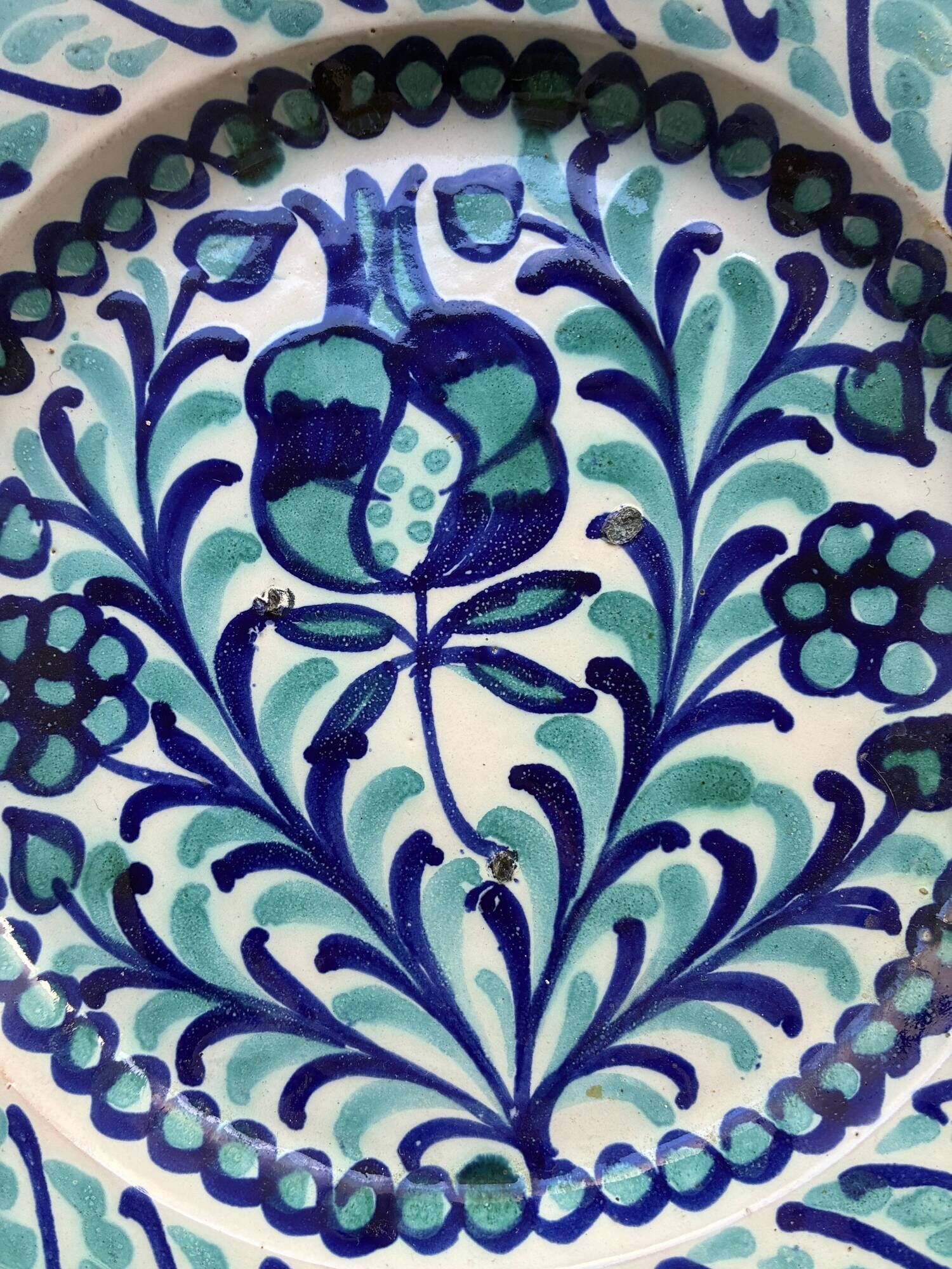 Assiette décorative vintage en céramique