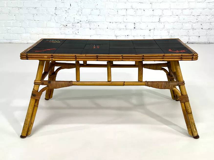 50s/60s coffee table in rattan and ceramic