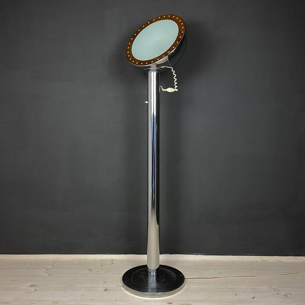 Metal floor lamp with magnet by Goffredo Reggiani, Italy, 1960s.