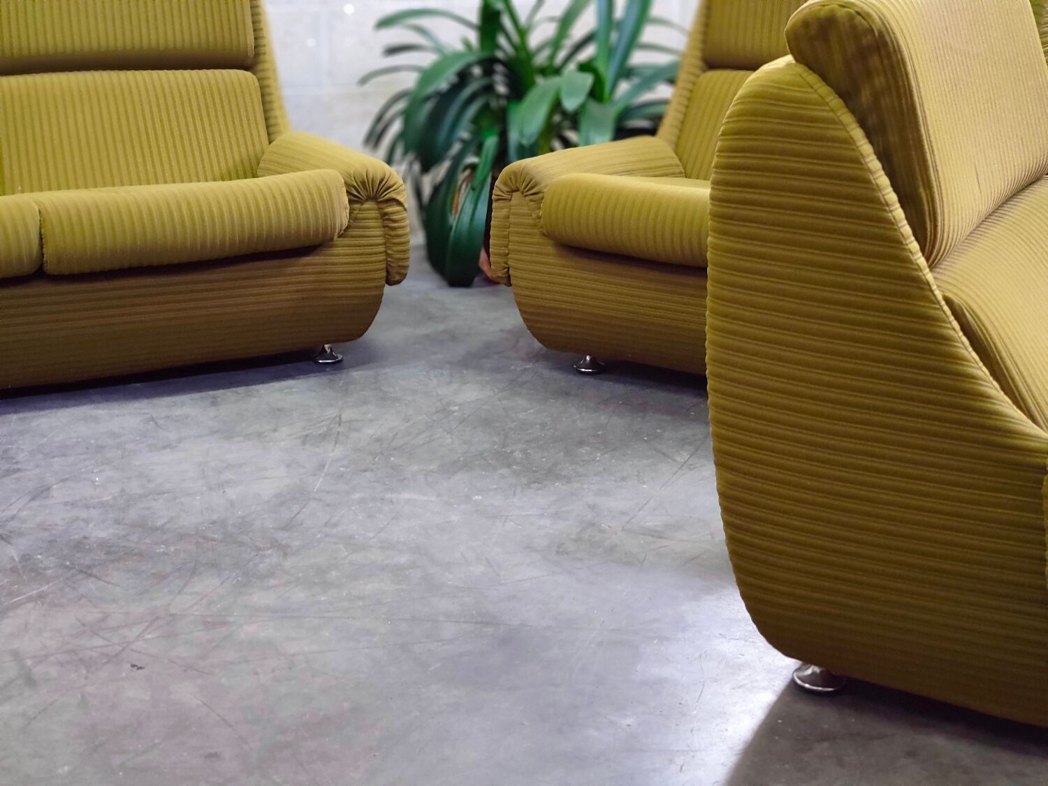 Complete living room Space Age Atlantis olive green 1970