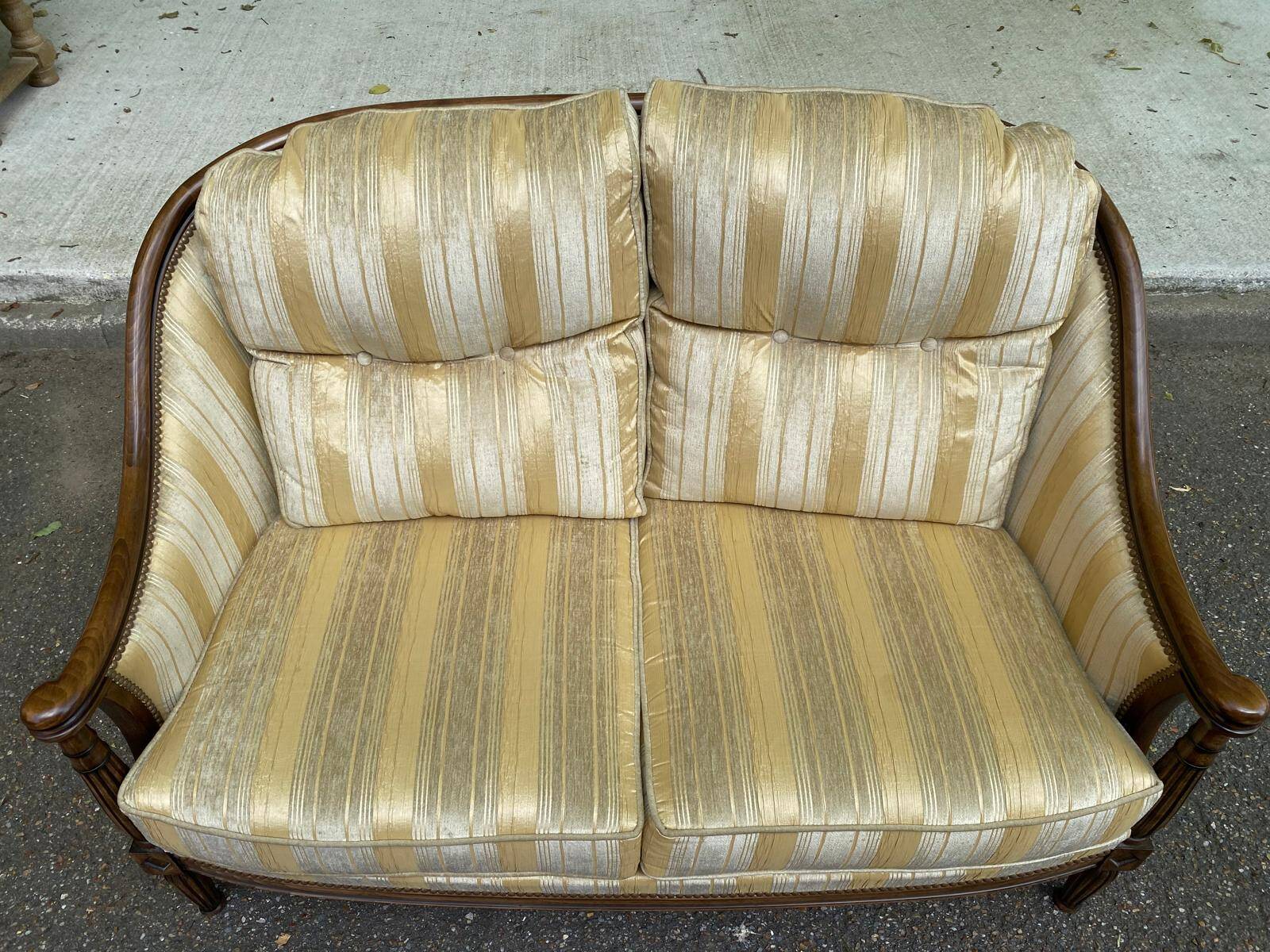 Louis XVI 2-seater sofa in golden beige fabric and curved solid wood