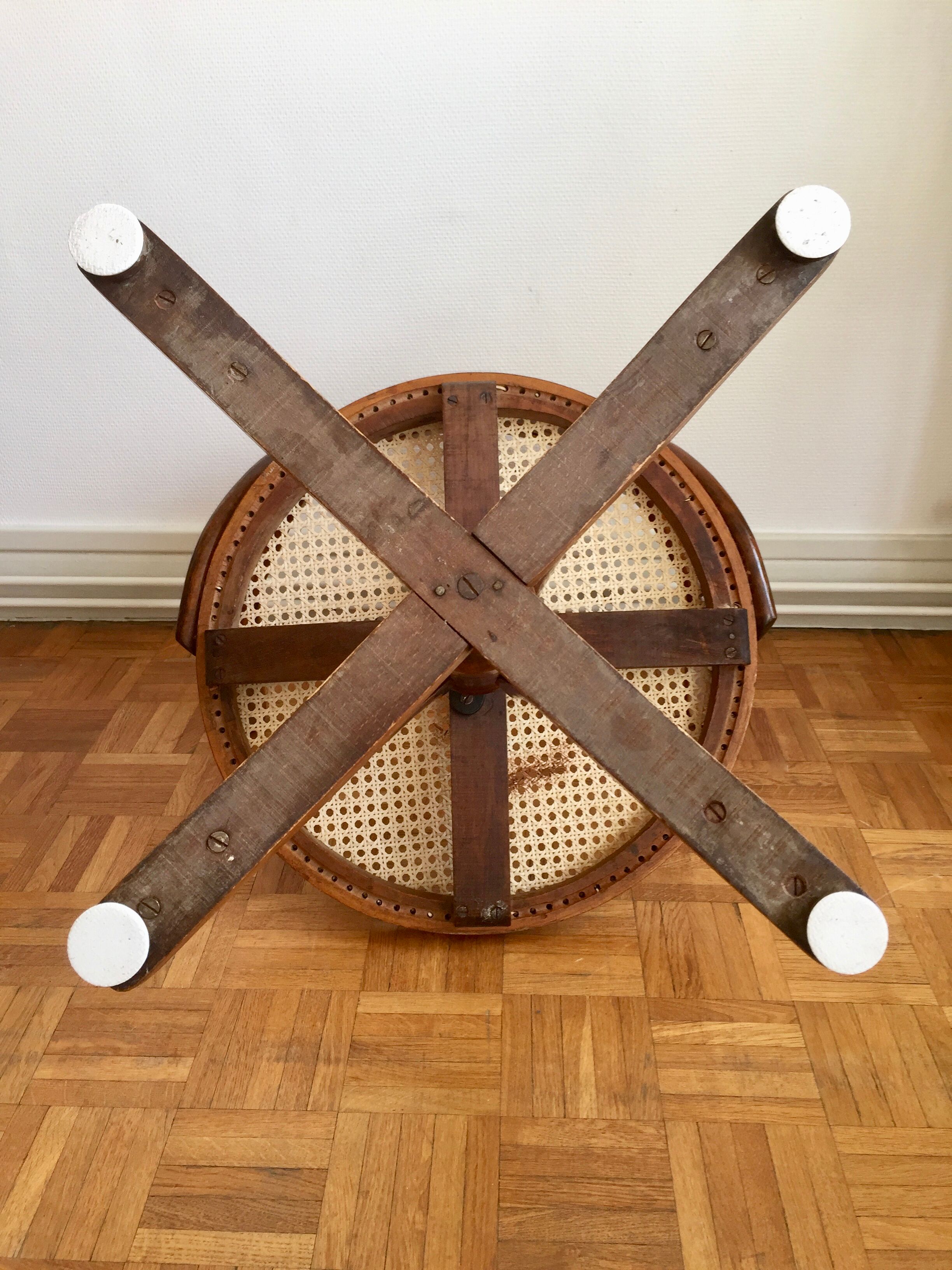 Fauteuil américain de bureau canné Baumann