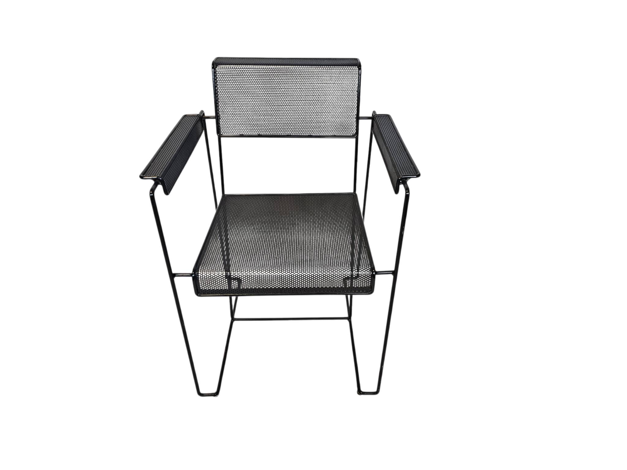 Style Pilastro - Postmoderne - (2) chaises - acier perforé - design néerlandais
