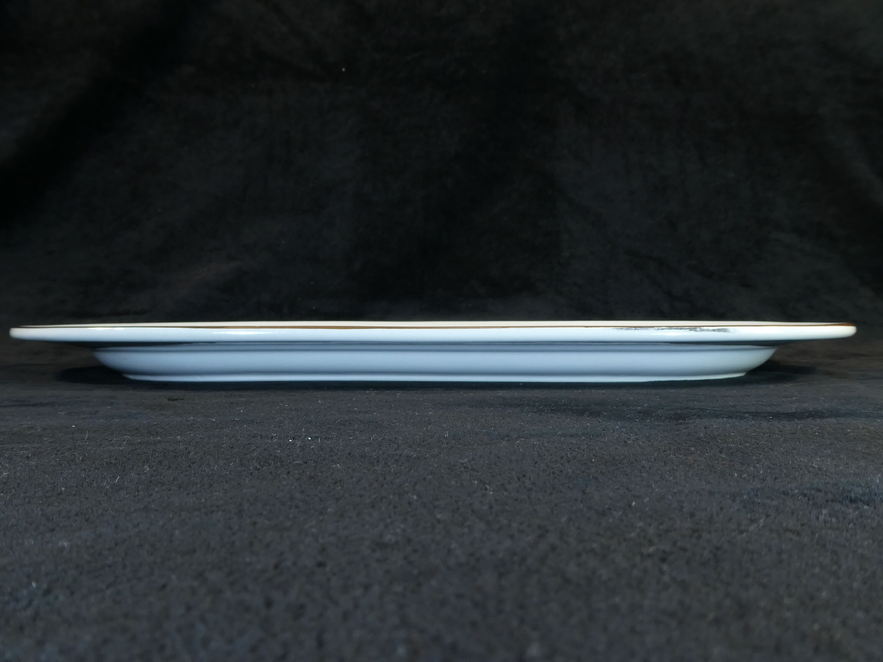 Large oval dish VILLEROY and BOCH model Botanica