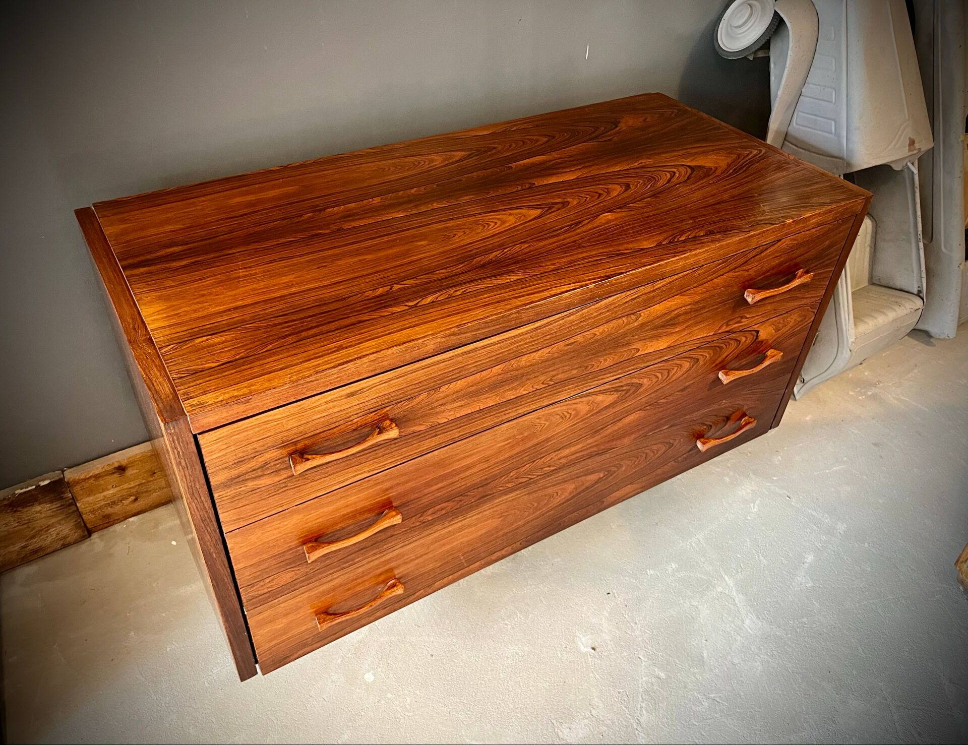 Commode Luigi Bartolini 1960s