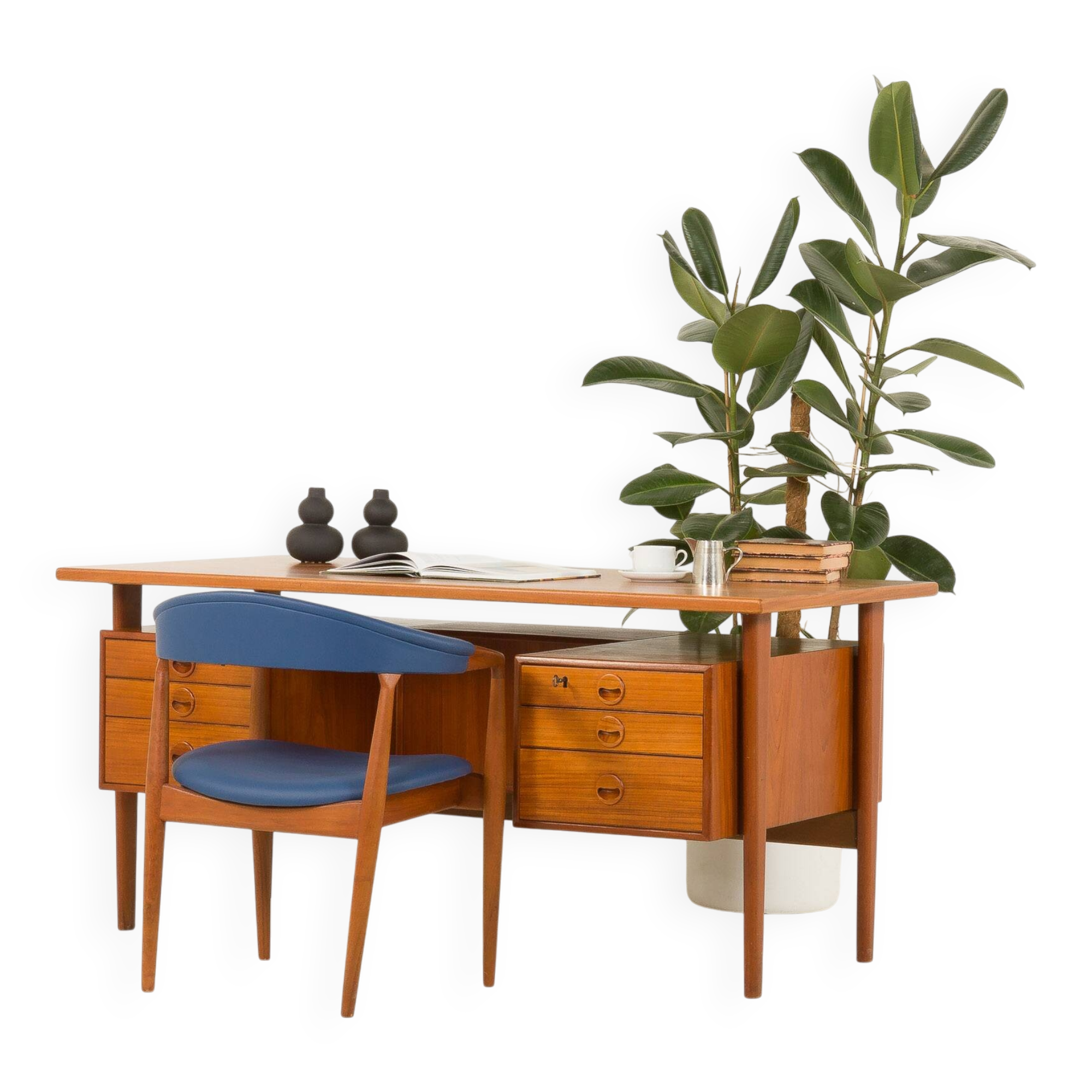 Bureau de direction danois en teck attribué à Kai Kristiansen, années 1960