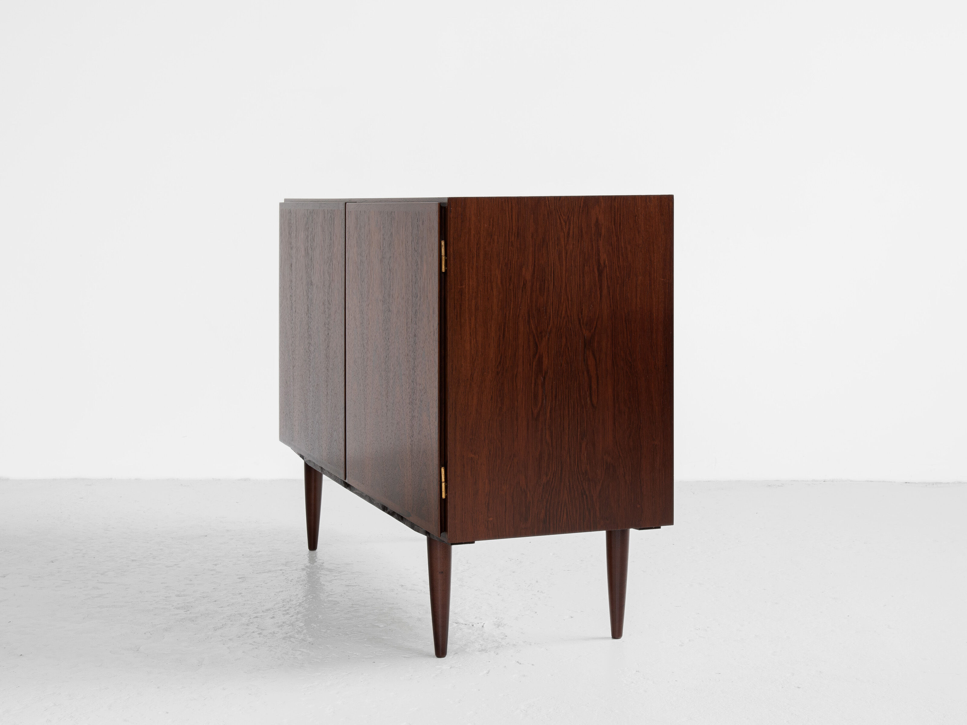 Midcentury Danish cabinet in rosewood by Omann Jun 1960s - handle free doors