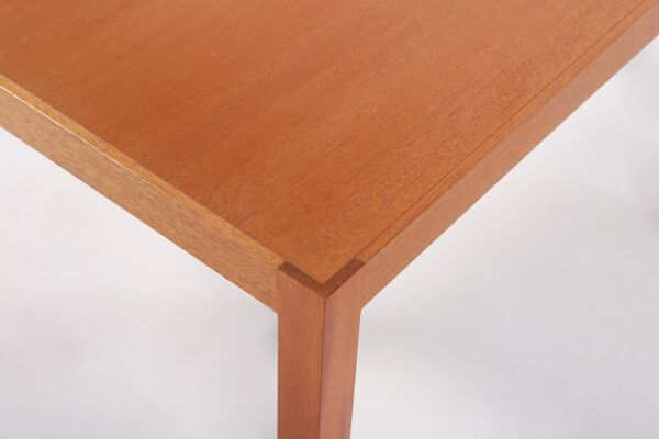 Side table Rud Thygesen and Johnny Sørensen for Botium/Magnus Olesen
