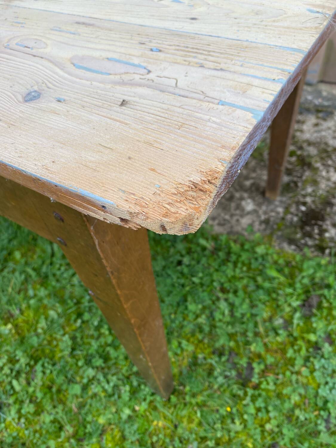 Farmhouse table
