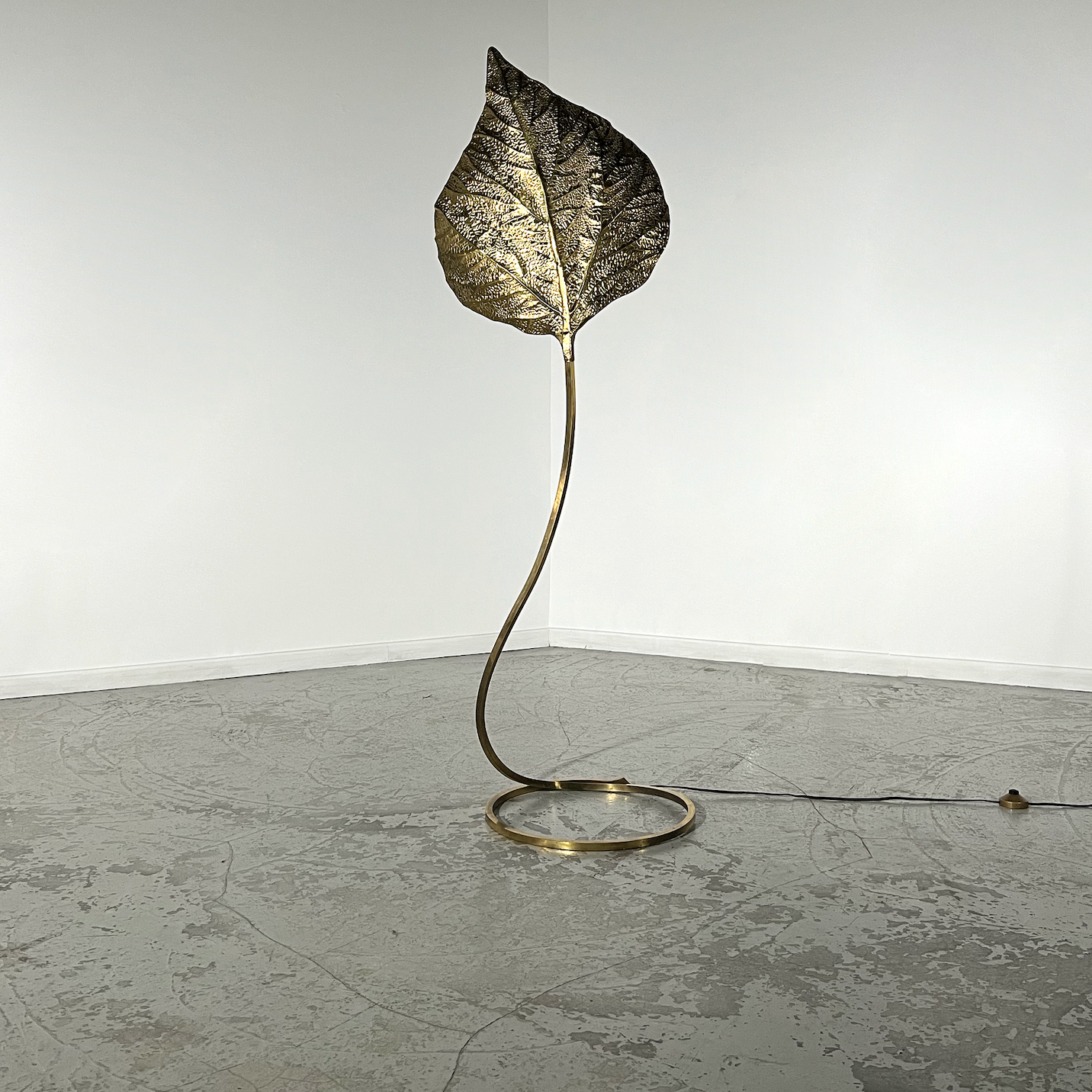 Floor lamp "Foglia" by Tommaso Barbi