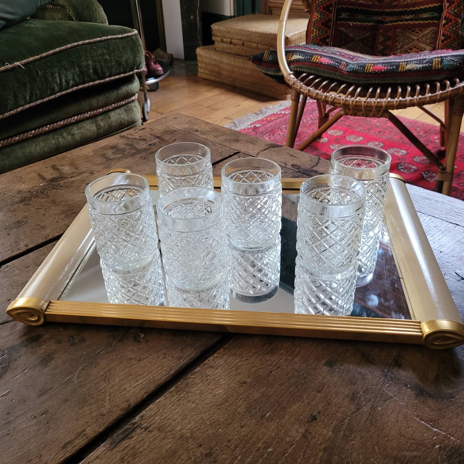 6 verres Nestlé – verre pressé à facettes – années 70.