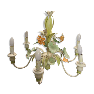 6-branched chandelier in painted metal with floral decoration