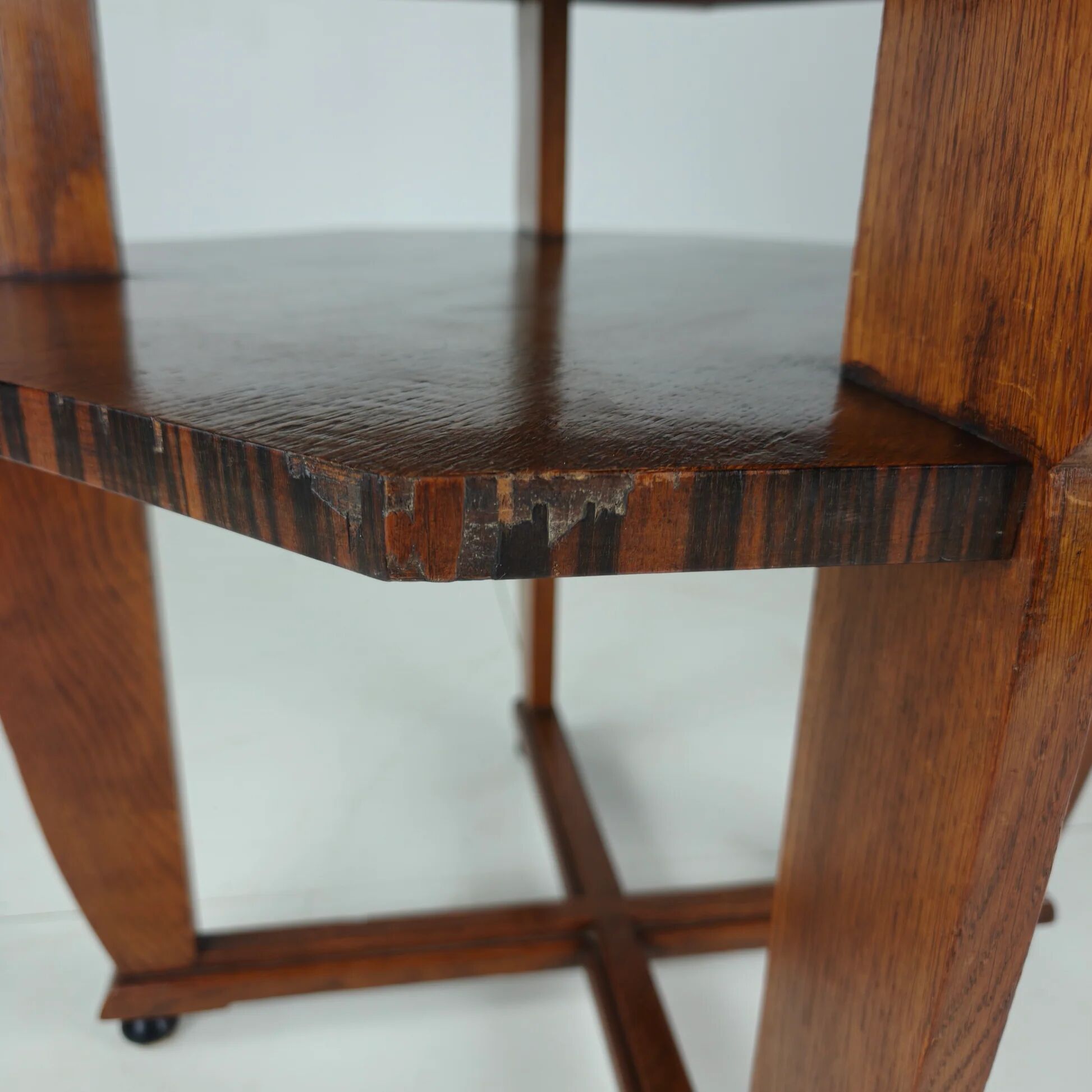 Amsterdam School coffee table – oak with veneer inlay, circa 1920