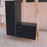 Asymmetrical cabinet