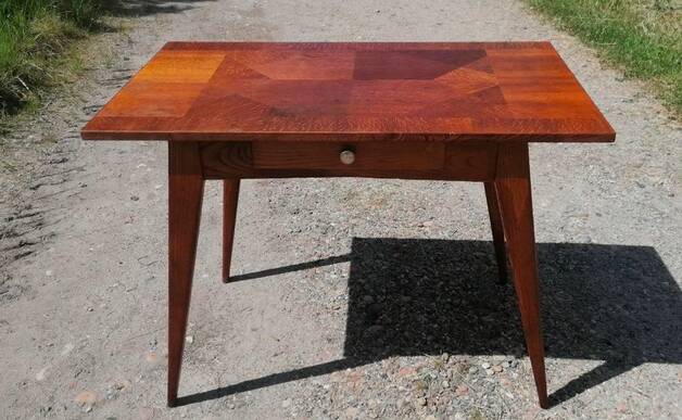 bureau table bois mssif avec tiroirs pieds compas