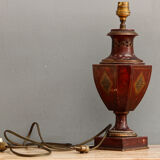 Pied de lampe en tôle peinte