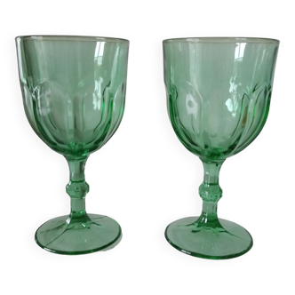 Set of 2 stemmed glasses