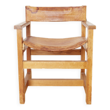 Chaise avec accoudoirs en pin massif et cuir de selle de Biosca