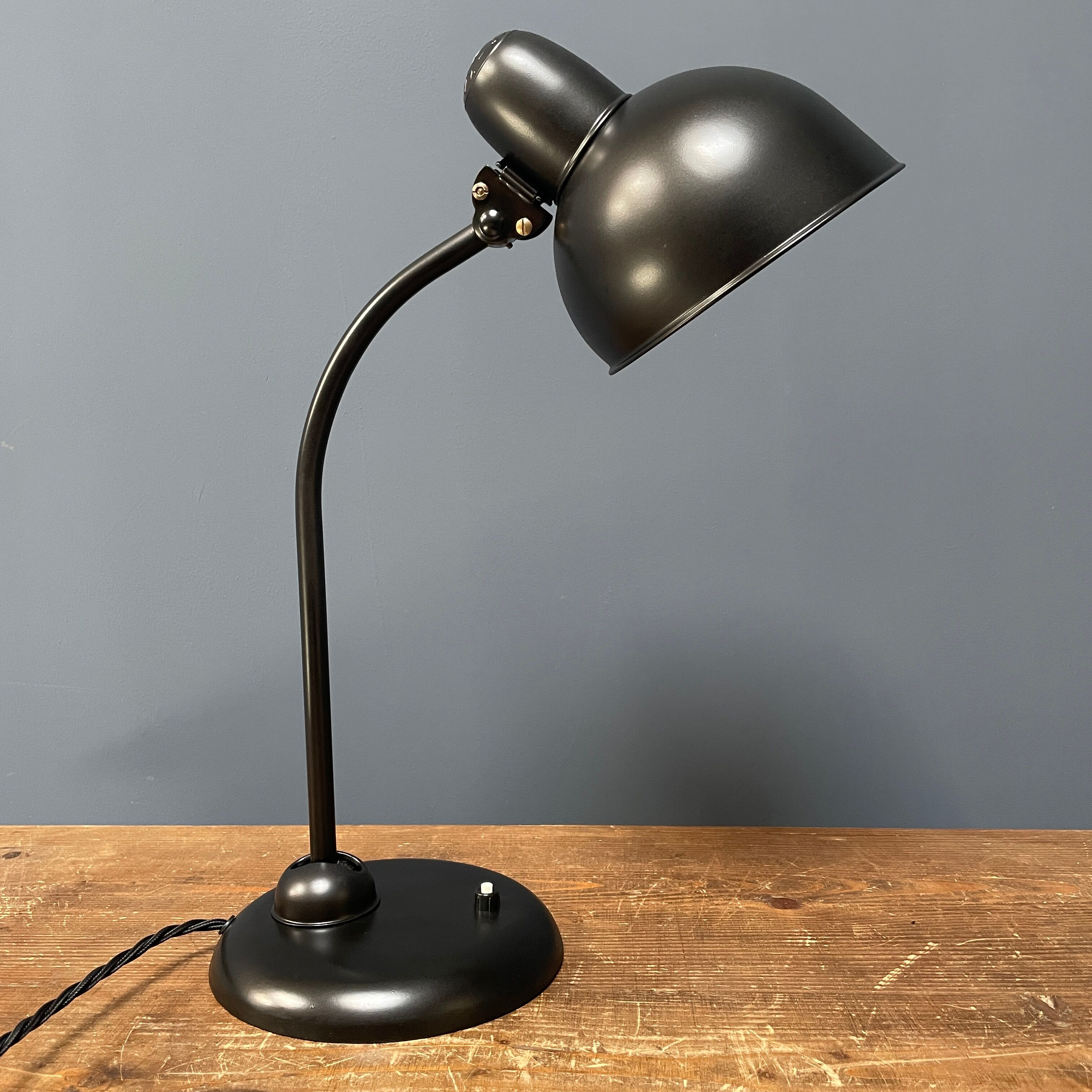 Early kaiser Jdell desk or table lamp model 6556 from the 1930s