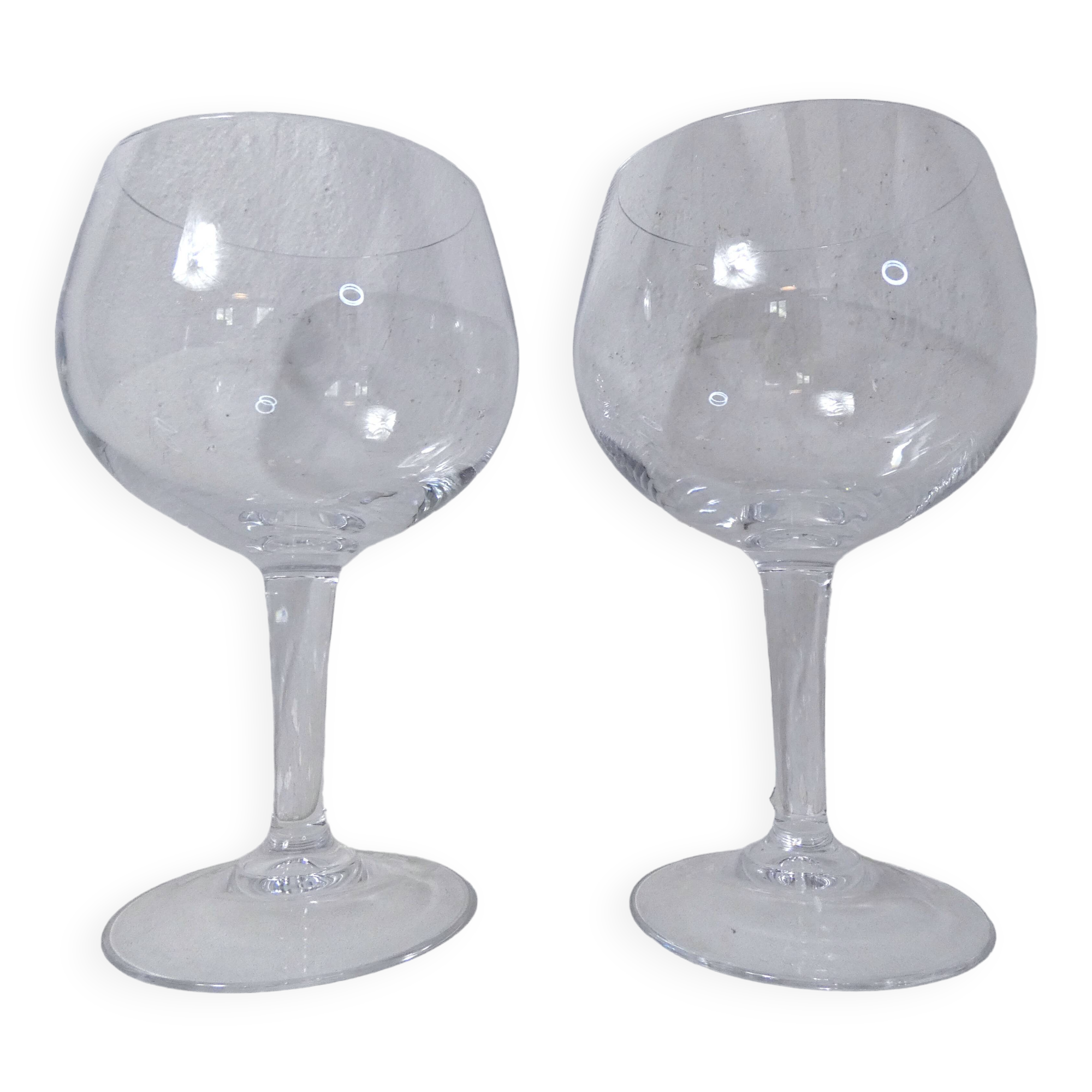 2 crystal wine tasting stemmed glasses