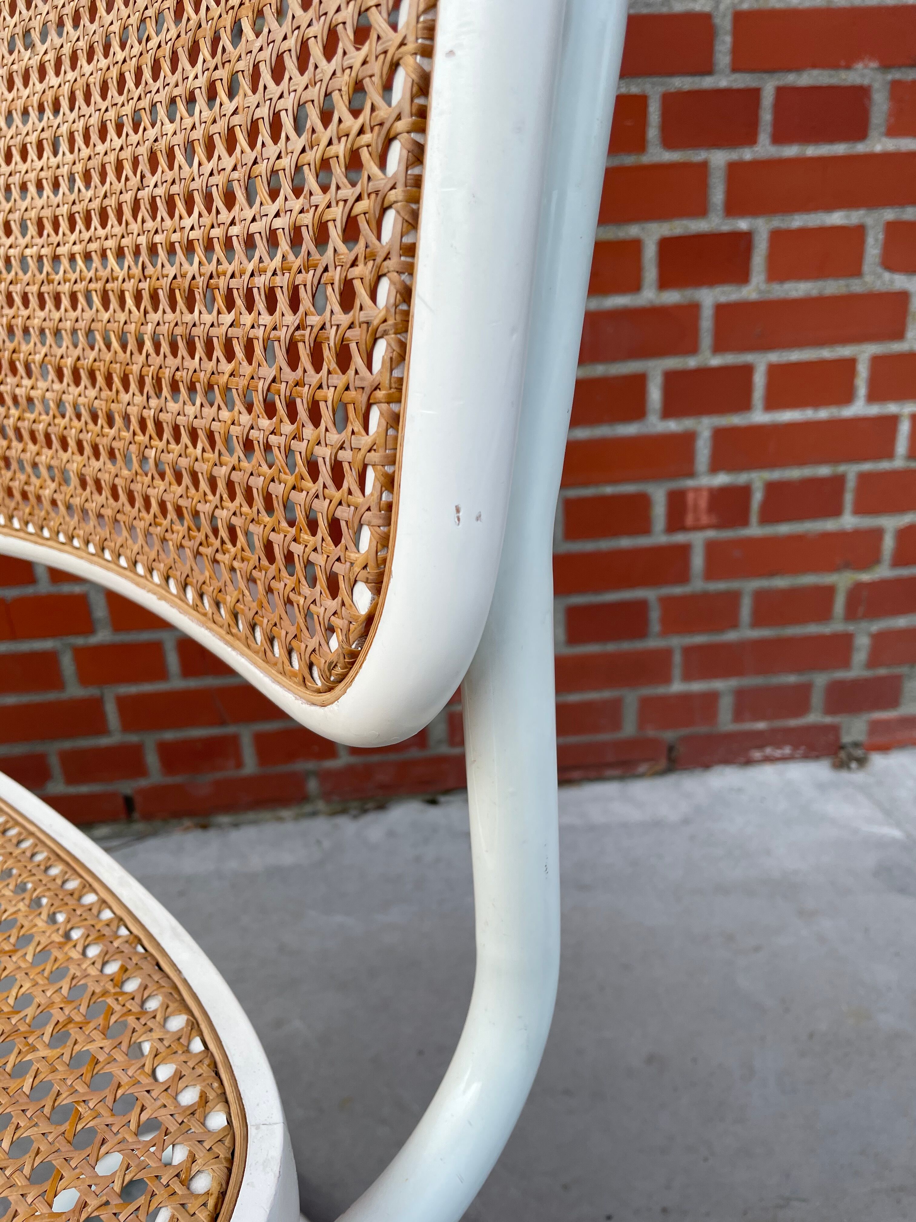 Cesca chair b32 model design Marcel Breuer