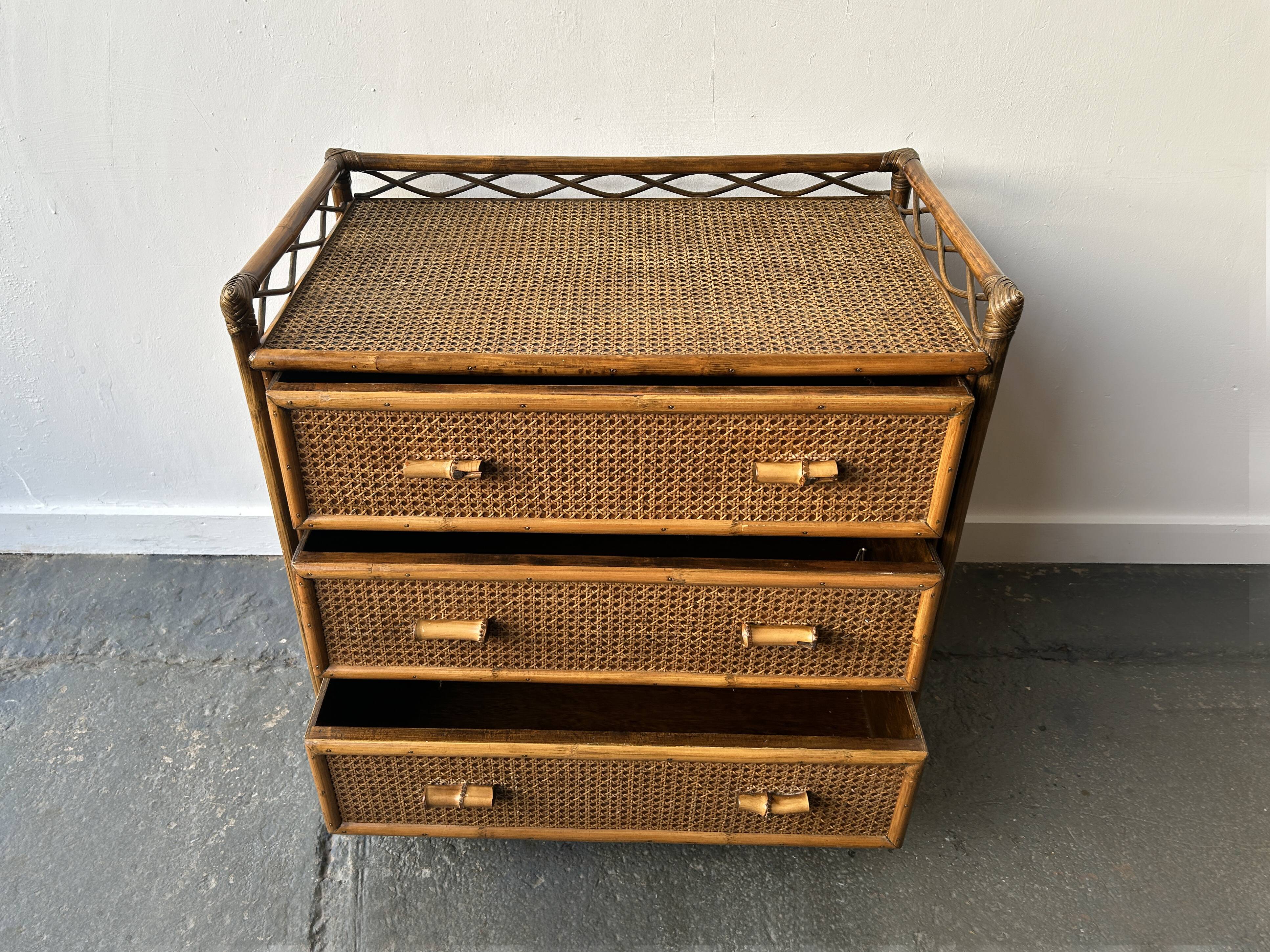 Commode en bambou et rotin Angraves des années 1970