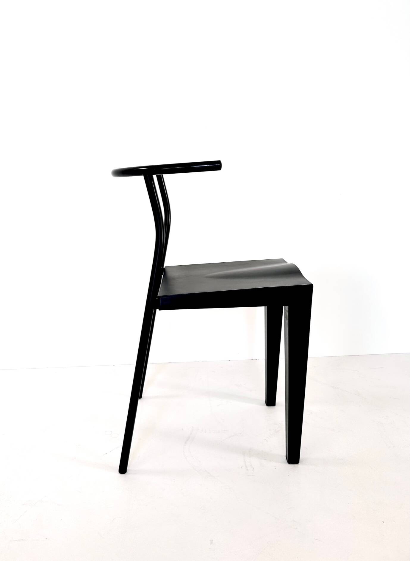 6 black Dr Glob chairs by Philippe Starck for Kartell. Italy 1988.