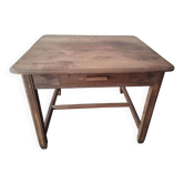 Square farmhouse table in solid oak.