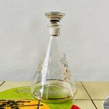 Ancienne carafe à liqueur en verre avec fleurs incrustées et dorures