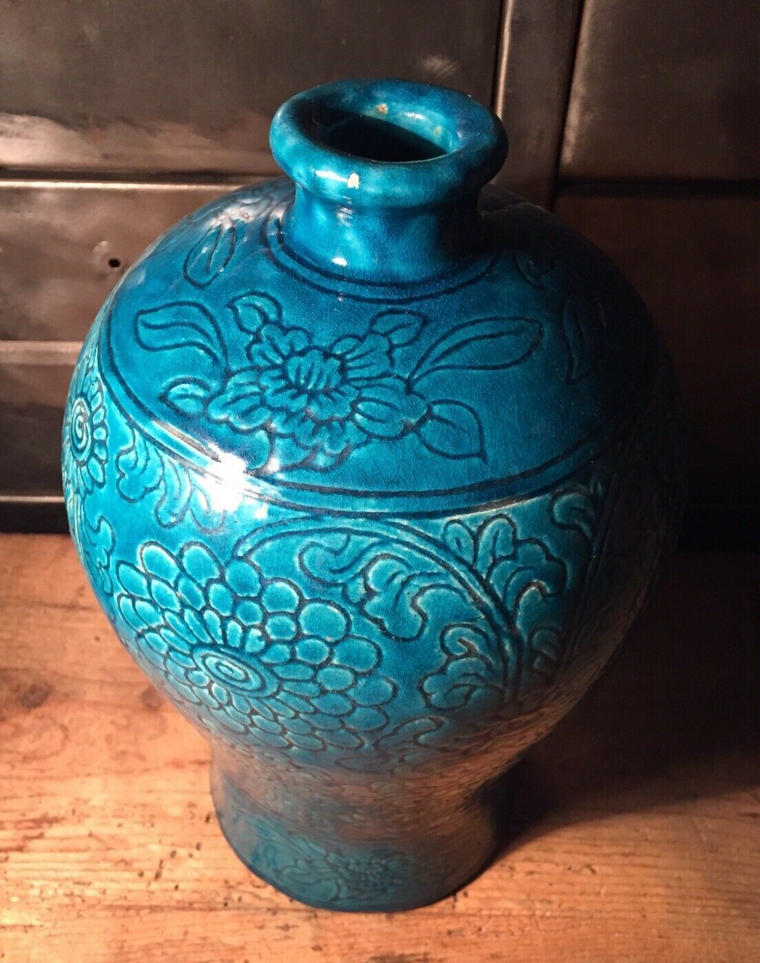 Vase enamelled turquoise blue floral decoration