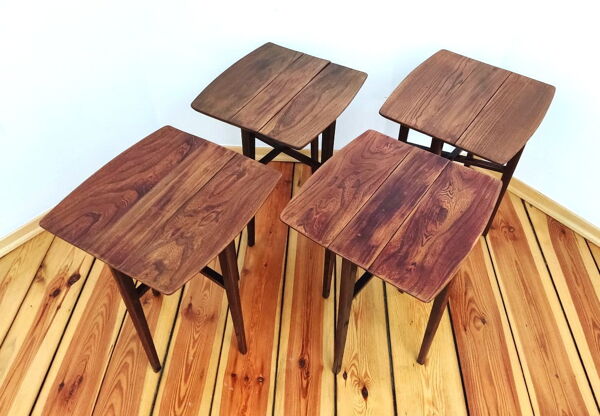 Ensemble de cinq tables d’appoint, Tchécoslovaquie, années 1960