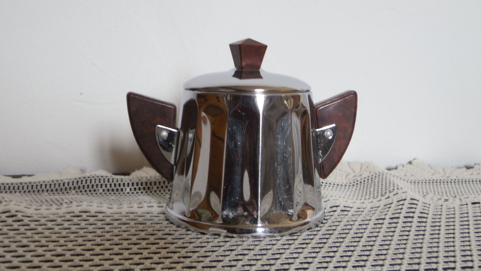 Sugar with chrome copper ears