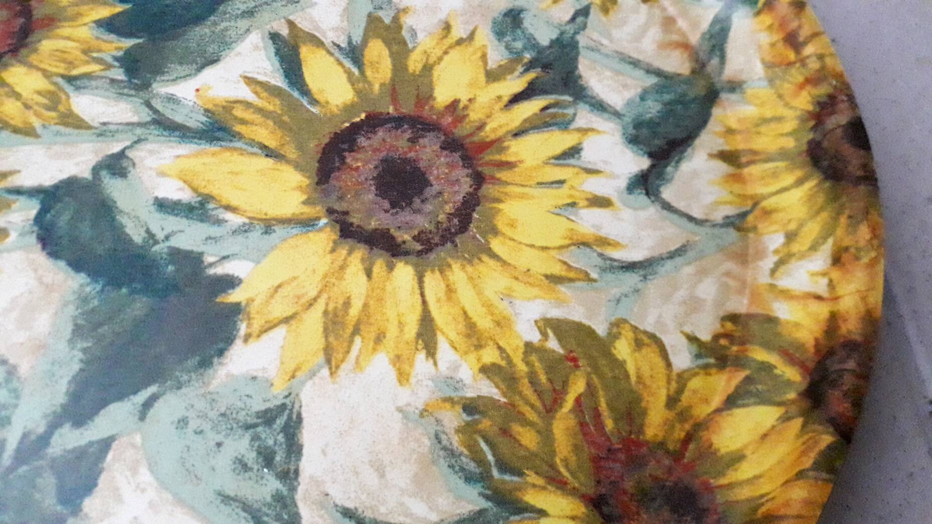 Sunflower tray