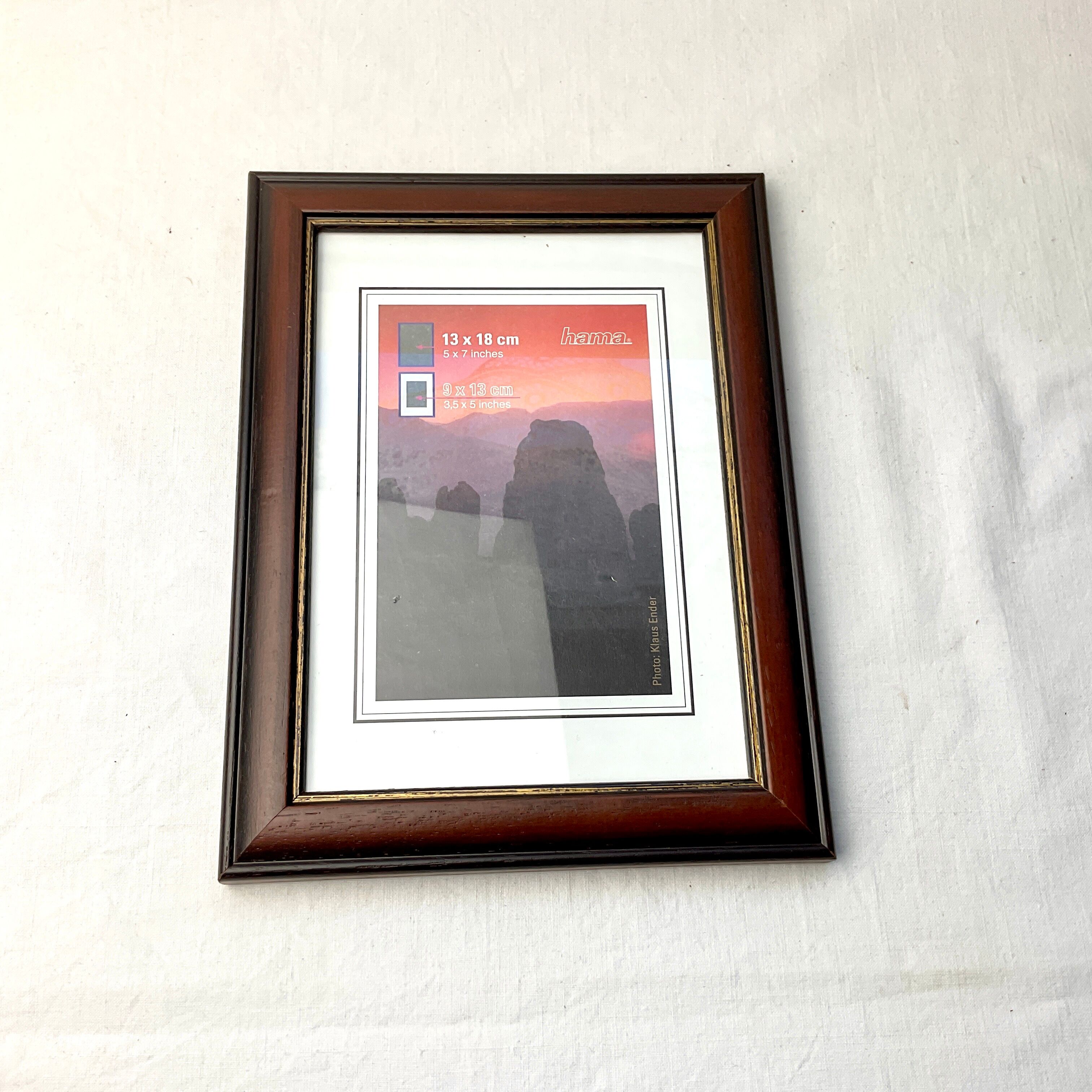 Old wooden frame with fine hama gilding