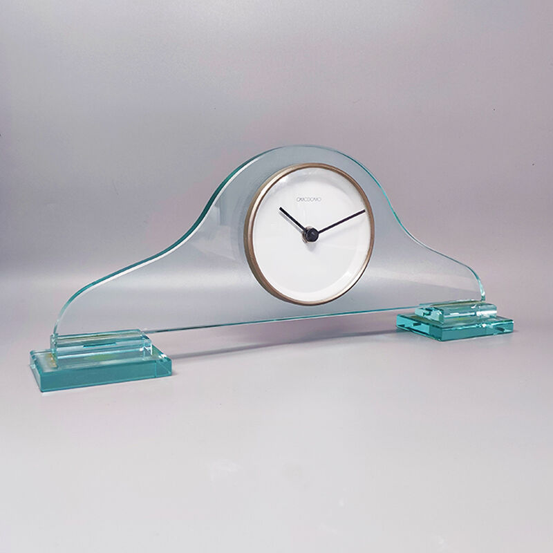 1970s table clock by omodomo in crystal. made in italy