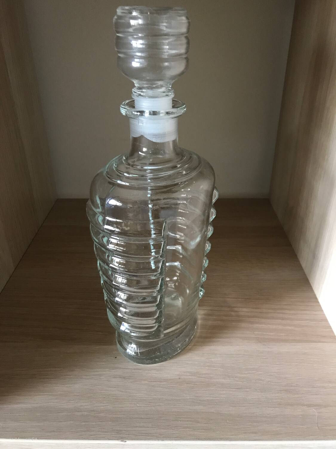 Glass carafe