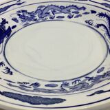 Large Chinese porcelain dish