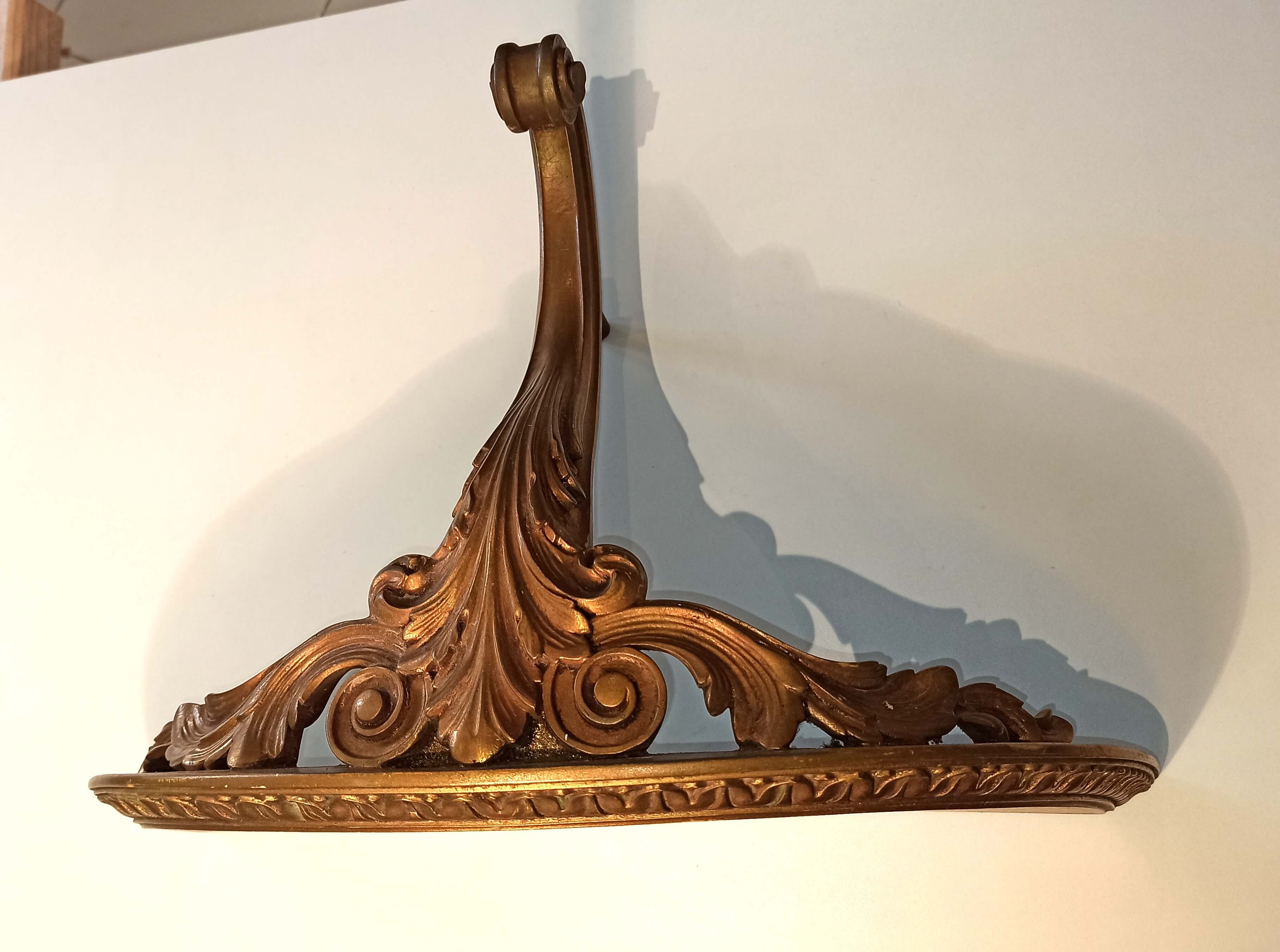 Baroque console old woodwork and gilding