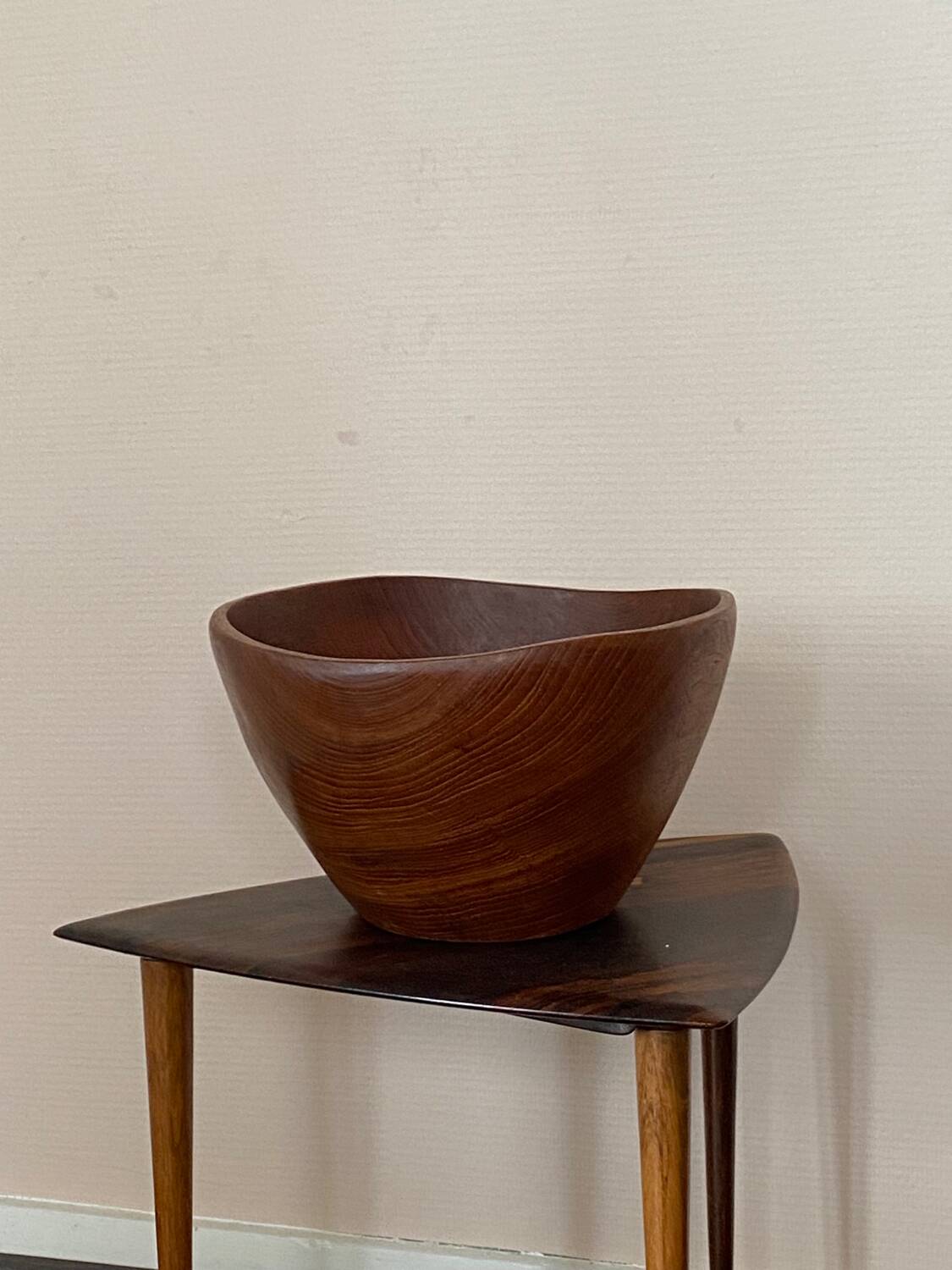 Bol en teck moderniste du milieu du siècle, Danemark, années 1950